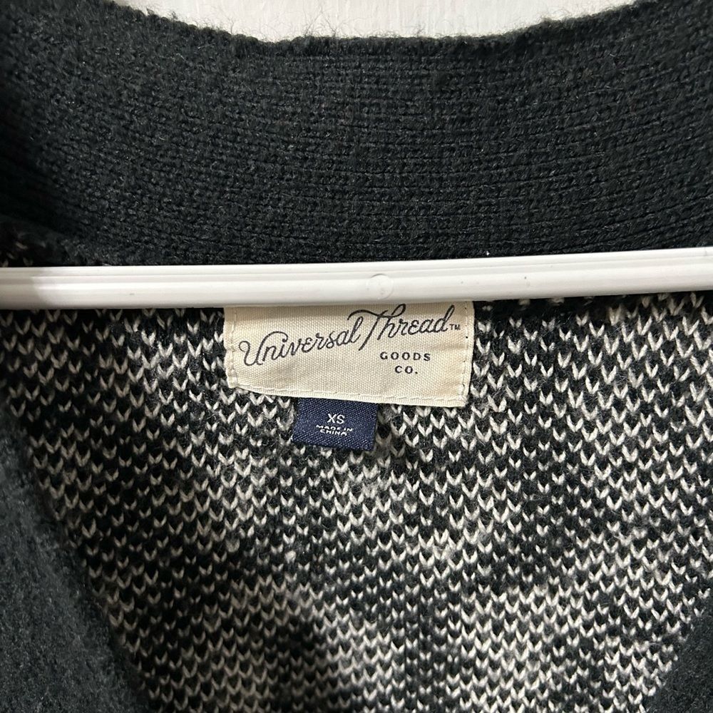 Universal Thread leopard Cardigan - Picture 4 of 5